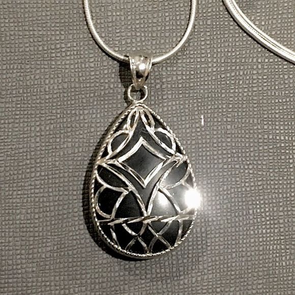 Black Onyx Cabochon Teardrop and Sterling Silver Filigree Overlay Necklace - Picture 3 of 10